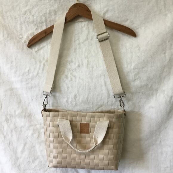 Beige Handwoven Crossbody Shoulder Bag - Picture 5 of 16